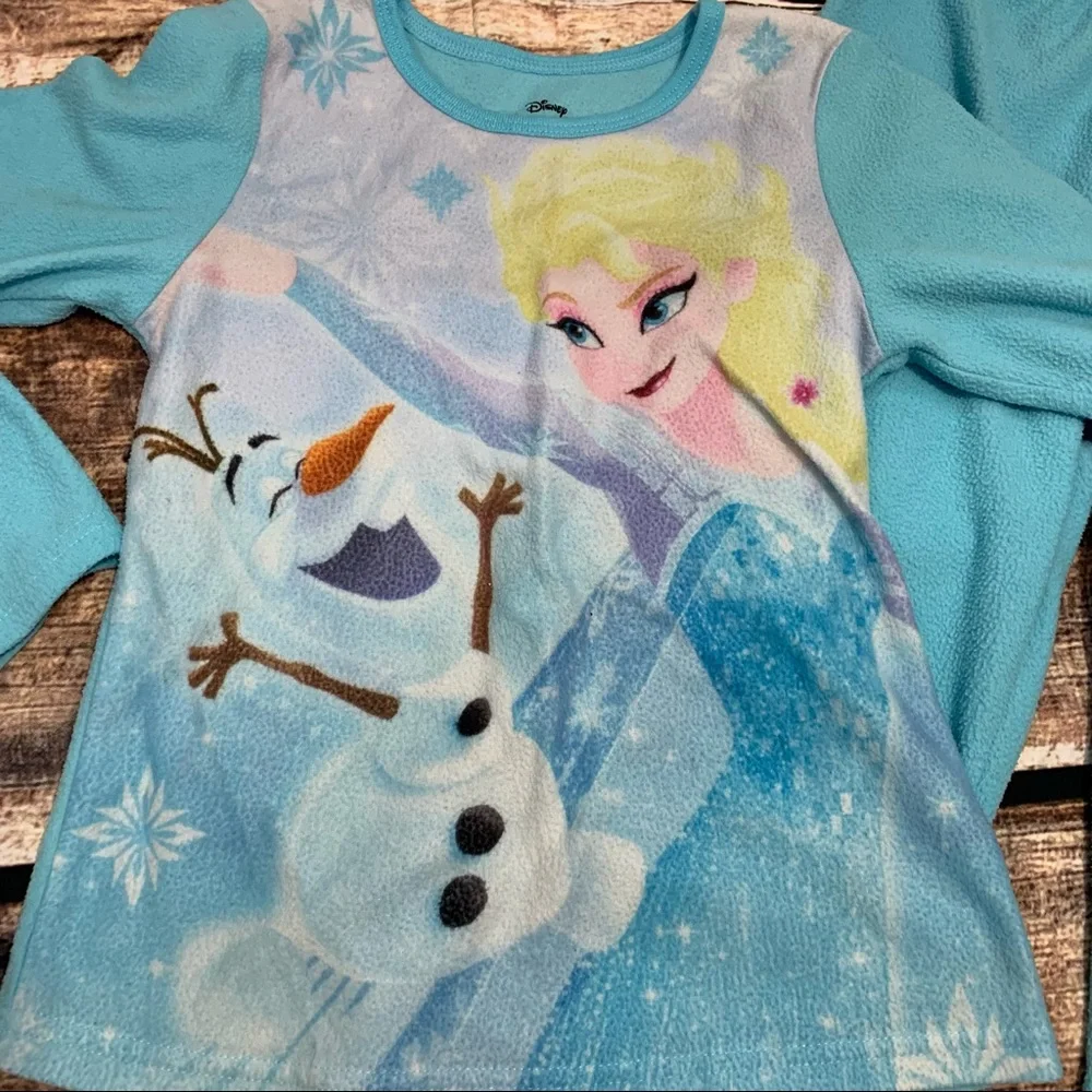 Girls Frozen Pajamas. Size 6x - Picture 3 of 6